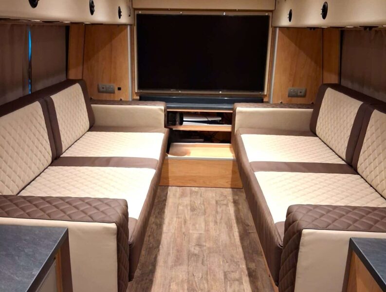 Tourbus Le Rubis